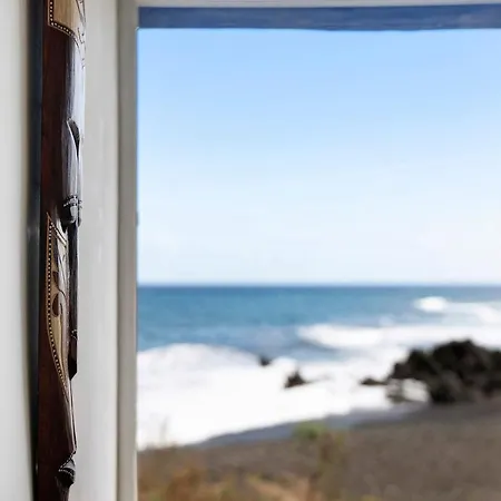 Casa A Pie De Playa Holiday home Candelaria